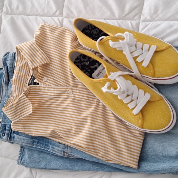 New Tommy Hilfiger Van's - Picture 2 of 6